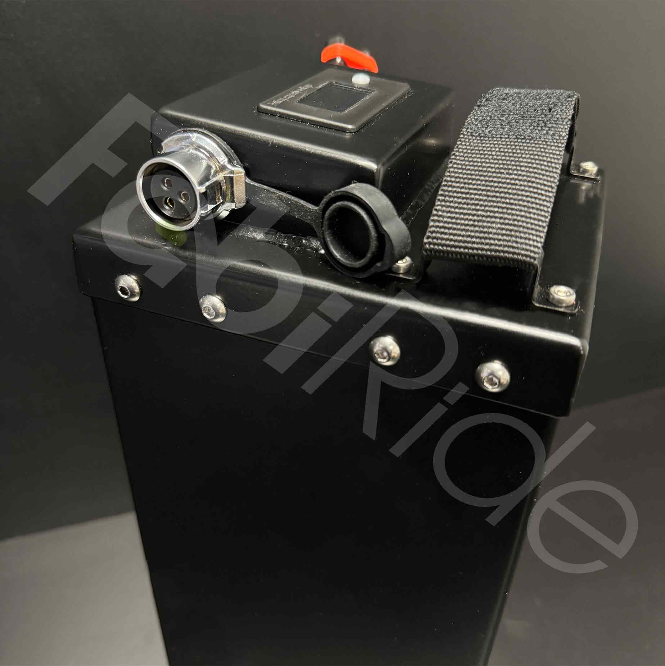 SurRon / Talaria Sting akumuliatoriaus dėžė – 35,5 cm (metalinis korpusas) - Obrázek 2